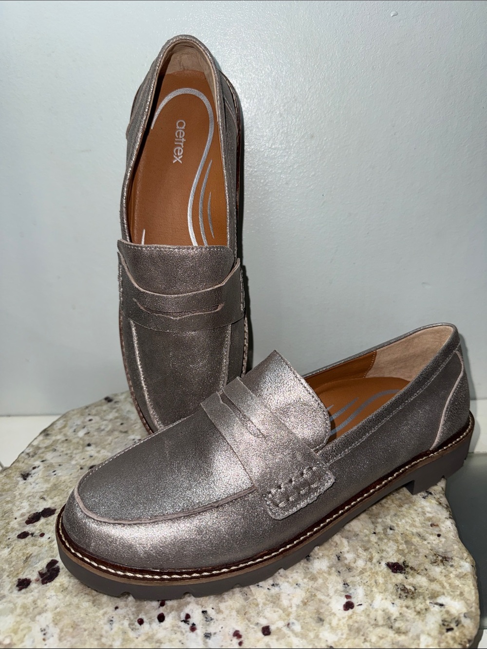 Aetrex Collette Slip Ons Leather Brushed Silver Arch Support Penny Loafers 9.5